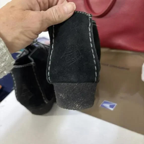 CLARKS ORIGINALS US10 Faraway Canyon Booties Black Leather Wedge Crepe Soul - Picture 12 of 12
